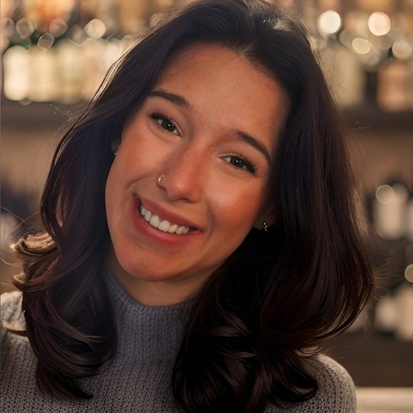 Meet your Posher, Anastasia - Picture 1 of 1